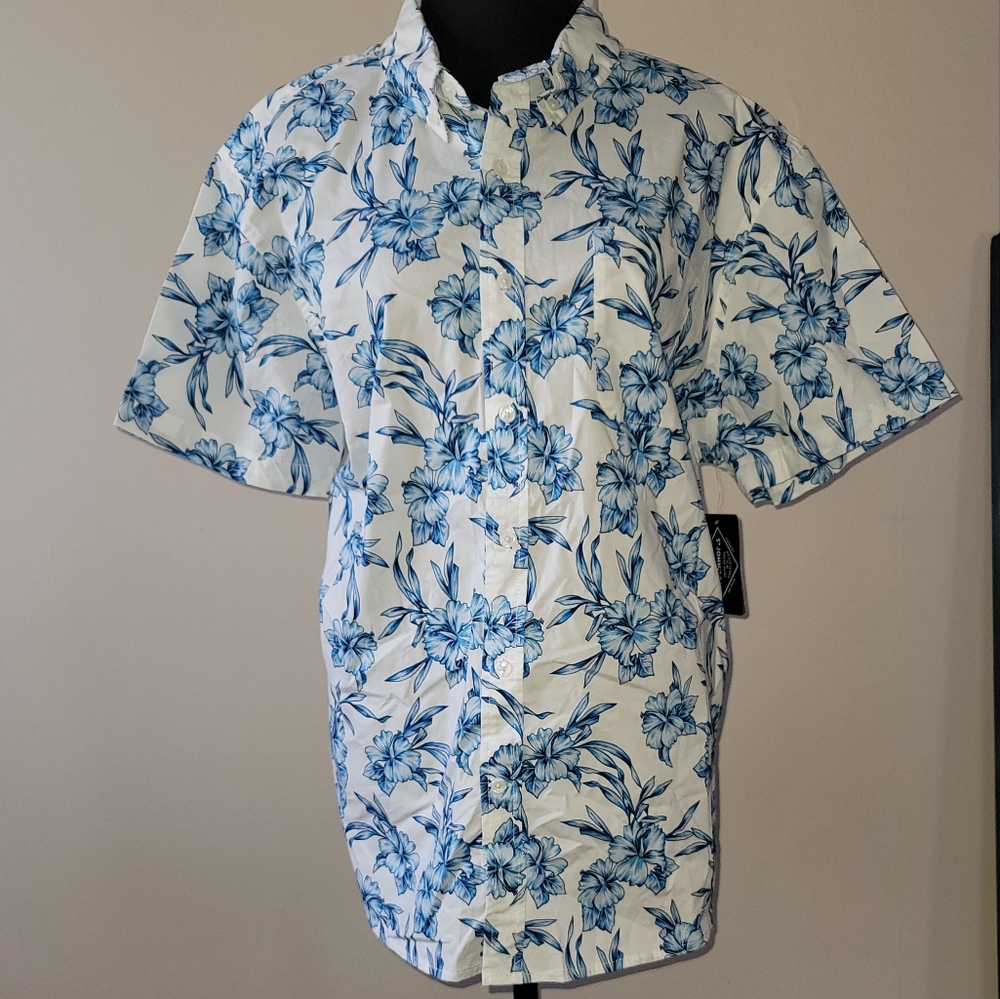 St. John's Bay Blue Floral Men's Shirt